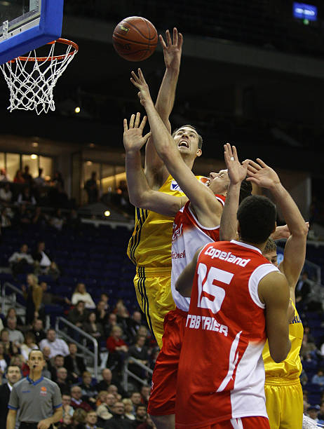 更加深了我 更加深了我