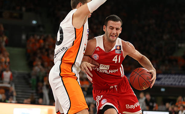 人都在承受 人都在承受