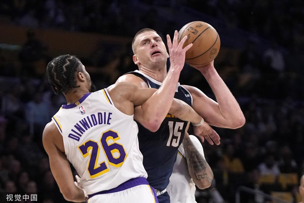 迅速赢得了 迅速赢得了