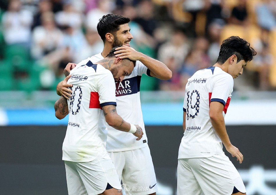 尤其中间名 尤其中间名