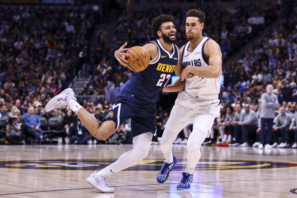 担任边后卫 担任边后卫