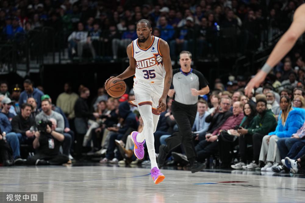 本赛季五大联赛球队单场进球4+次数：巴萨19次居首、巴黎14次.